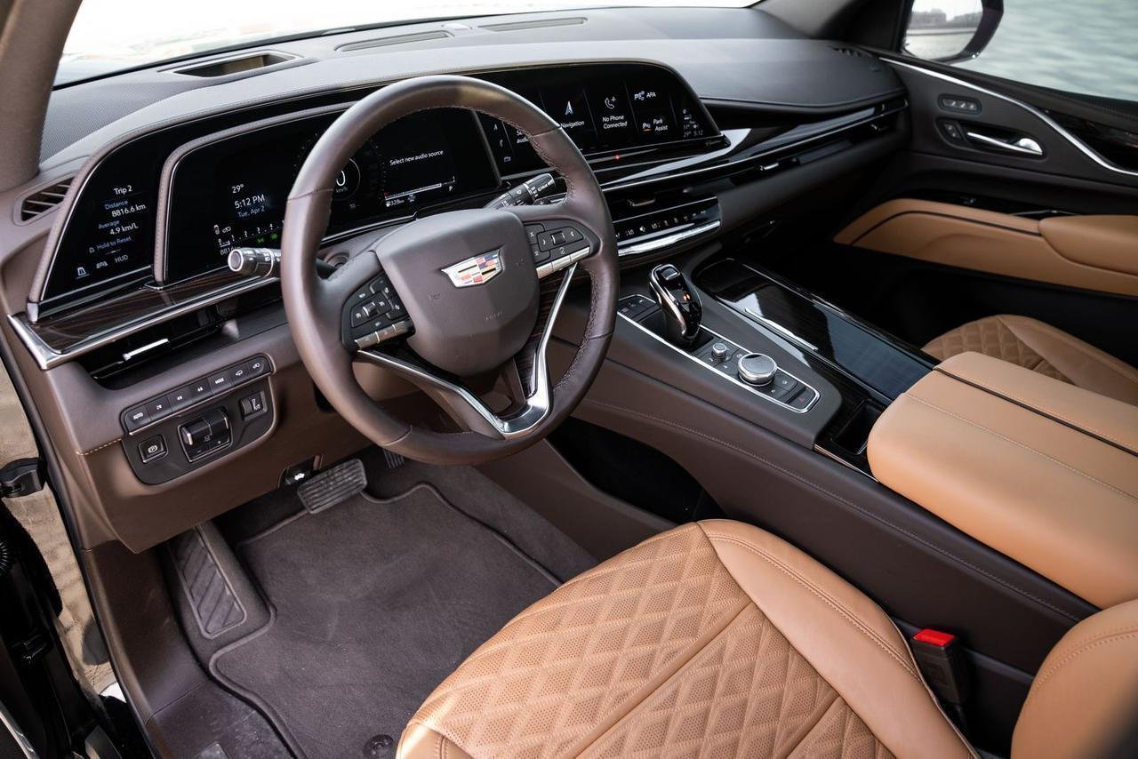 Rent ESCALDE 2023 in Dubai