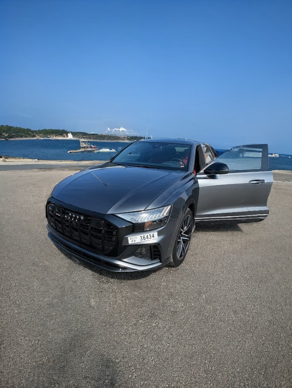 Rent SQ8 2024 in Dubai