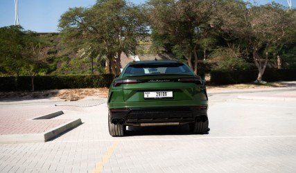 Rent Urus 2022 in Dubai