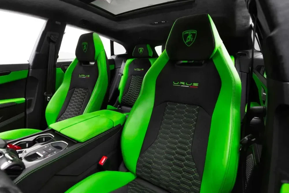 Seats Lamborghini Urus